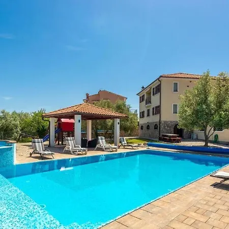 Vilă Grande Heated Pool&whirpool&sauna&pet Friendly Krk Gostinjac