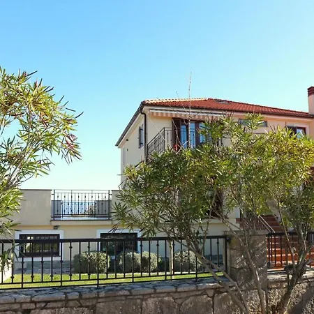 Grande Heated Pool&whirpool&sauna&pet Friendly Krk