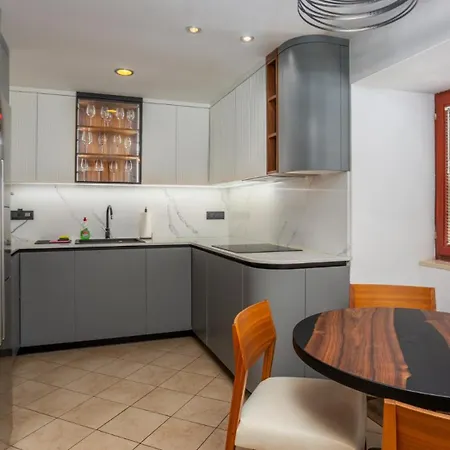 Grande Heated Pool&whirpool&sauna&pet Friendly Krk Vilă