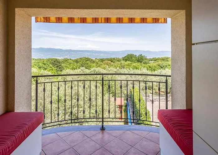 Villa Grande Heated Pool&Whirpool&Sauna&Pet Friendly Krk 别墅 *