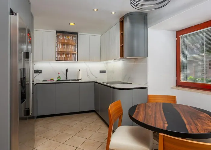Villa Grande Heated Pool&Whirpool&Sauna&Pet Friendly Krk 别墅