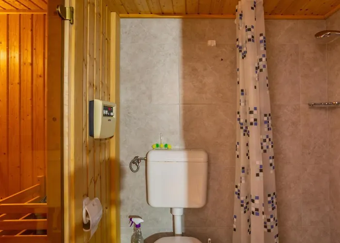 Villa Grande Heated Pool&Whirpool&Sauna&Pet Friendly Krk * Gostinjac