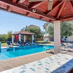 Villa Grande Heated Pool&whirpool&sauna&pet Friendly Krk