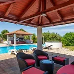 Grande Heated Pool&whirpool&sauna&pet Friendly Krk Villa Gostinjac
