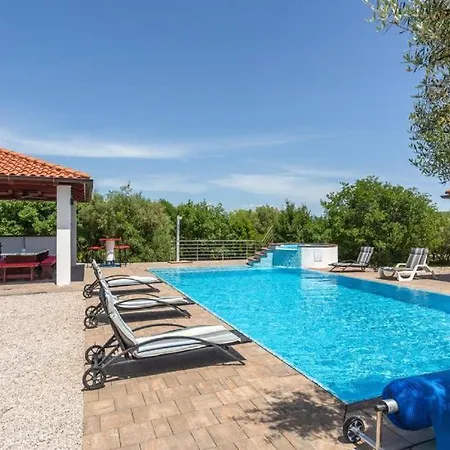 Villa Beautiful Grande With Pool Island Krk Gostinjac